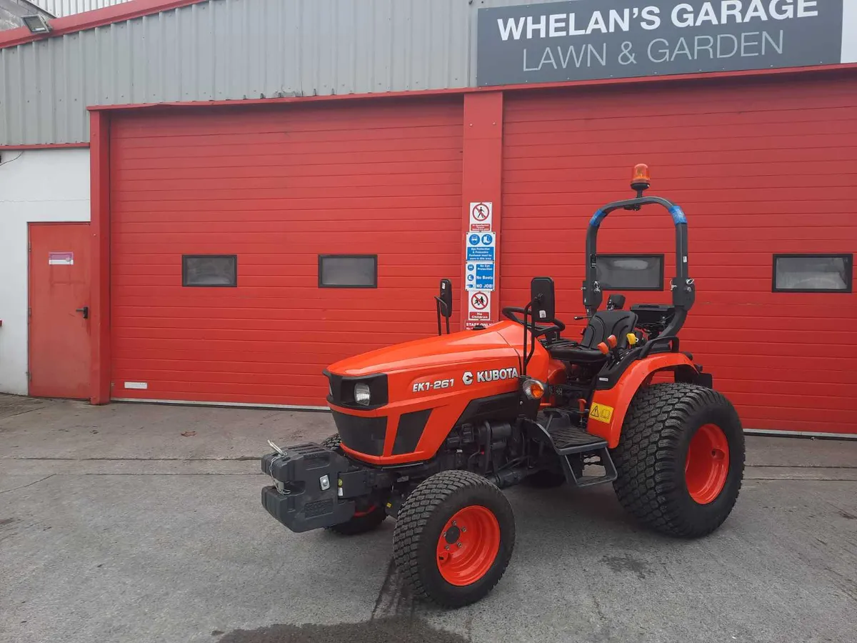 Kubota EK1-261 compact tractor