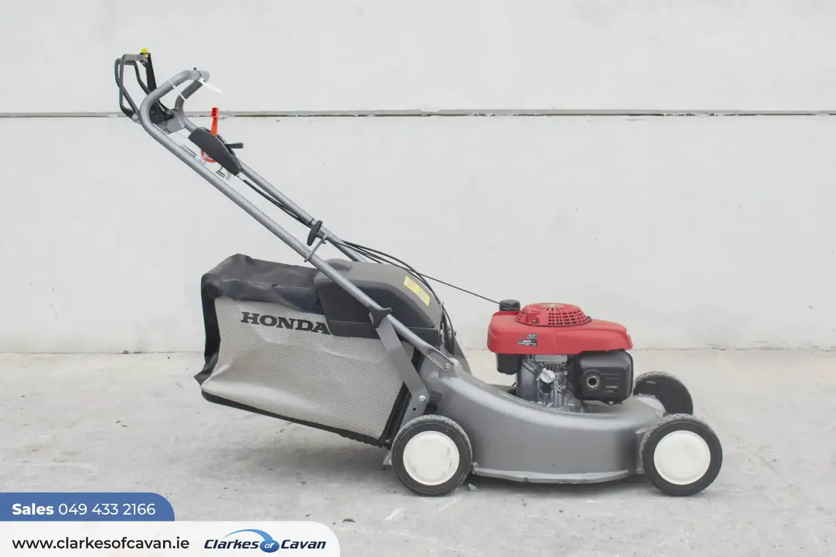 Honda HRD536HX  Lawnmower - Image 3