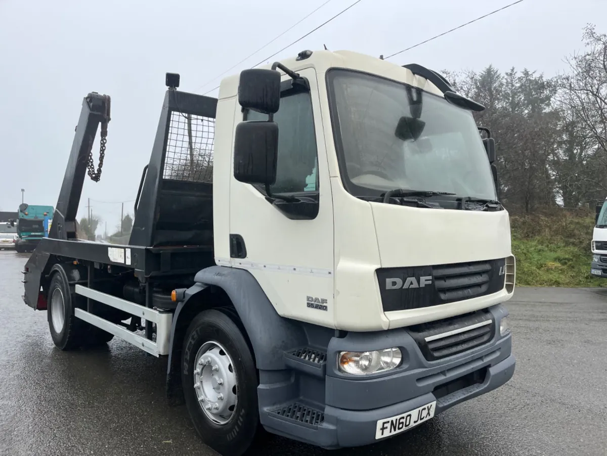 2010 daf Lf 55 220 18 ton telescopic skip loader - Image 3