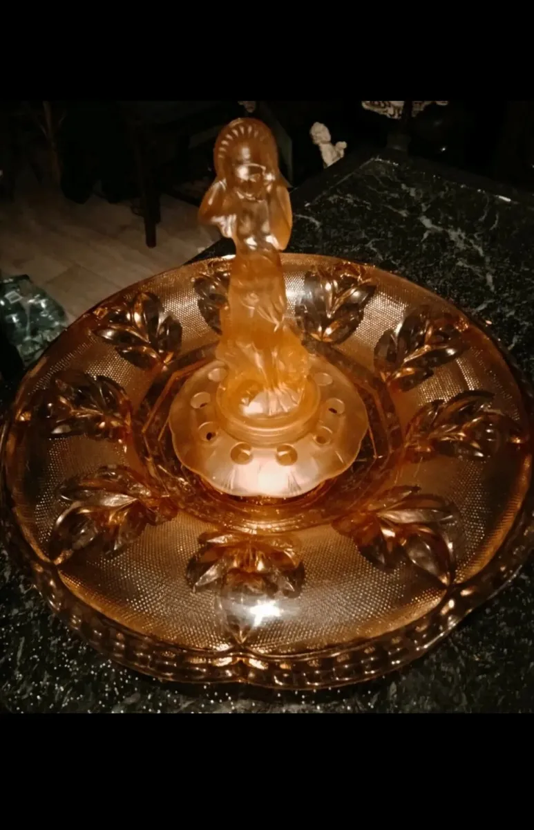 Art deco glass floating centerpiece - Image 2