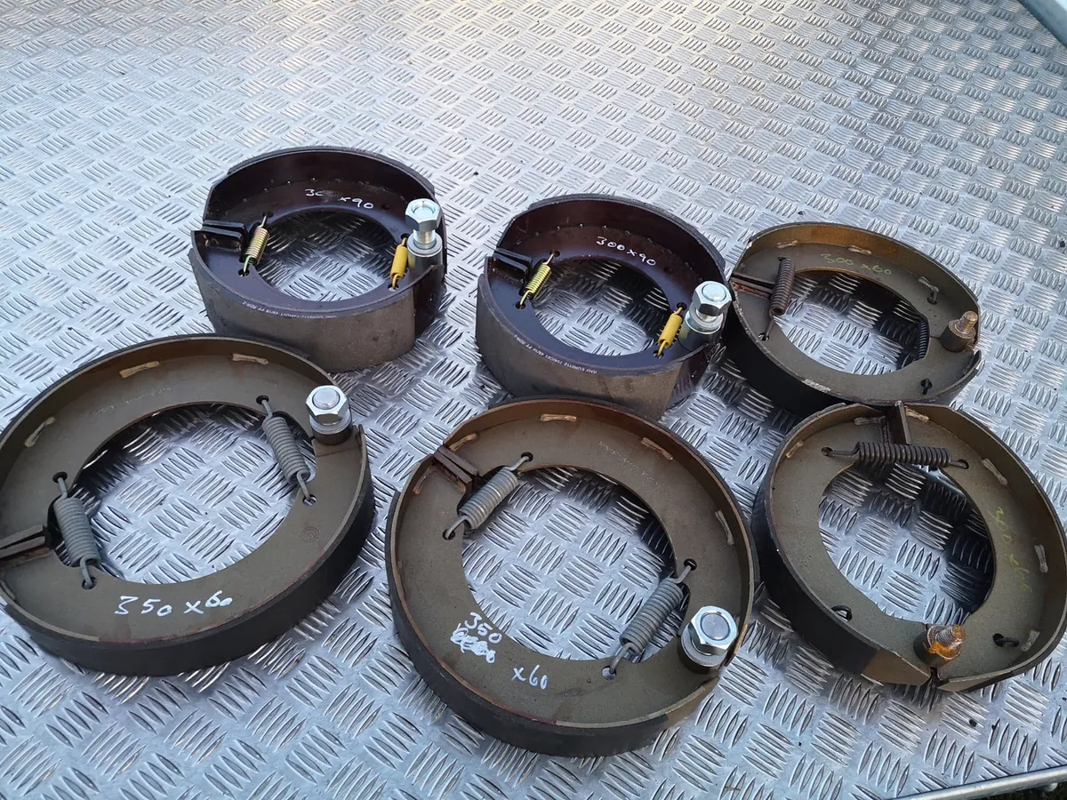 Low loader trailer brake shoes silage machinery - Image 3