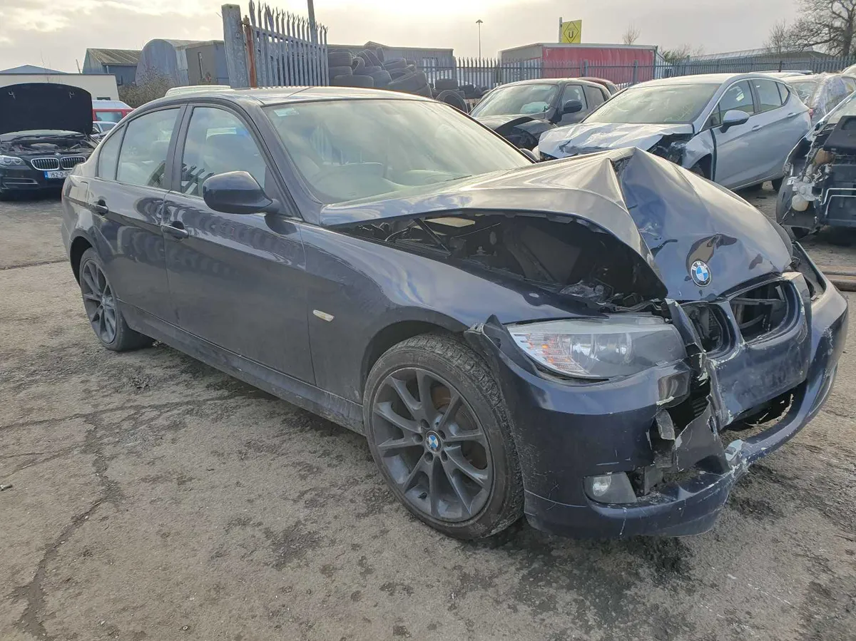 09 BMW   318 2.0D FOR BREAKING - Image 2