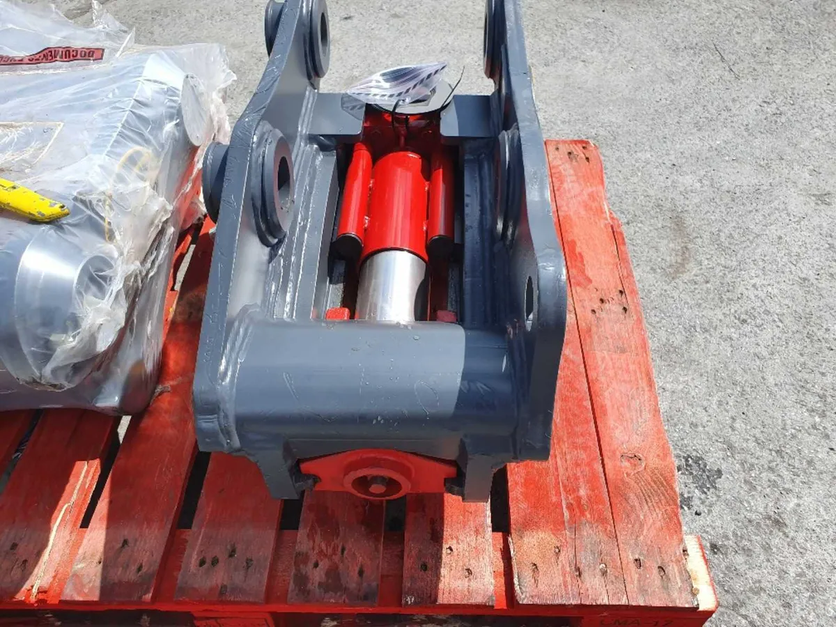 10-14 ton hydraulic hitches new in stock - Image 2