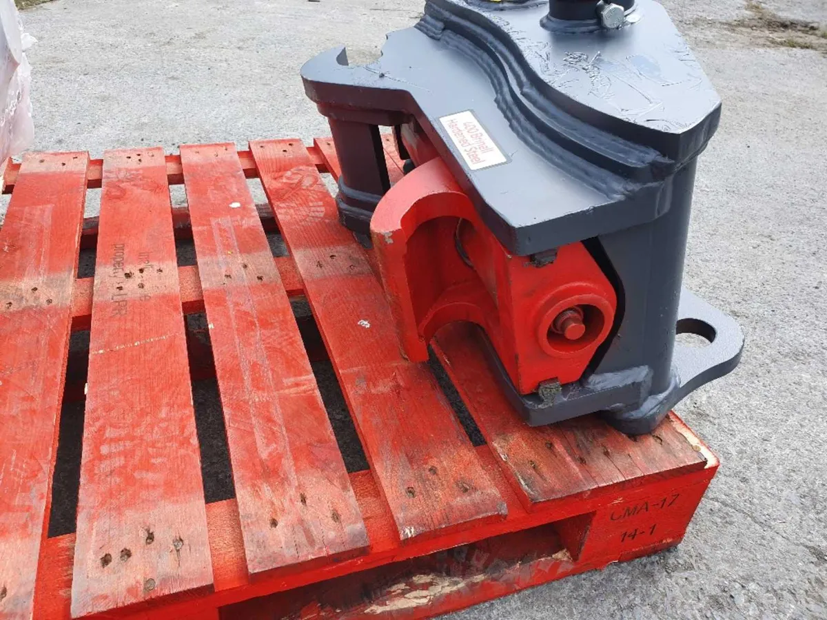 10-14 ton hydraulic hitches new in stock - Image 3