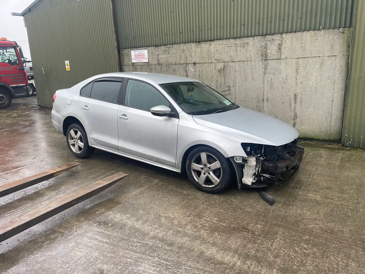 2012 vw Jetta 1.6 tdi bluemotion for dismantling