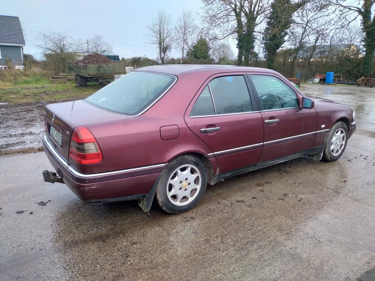 Mercedes-Benz C-Class 1996 - Image 2