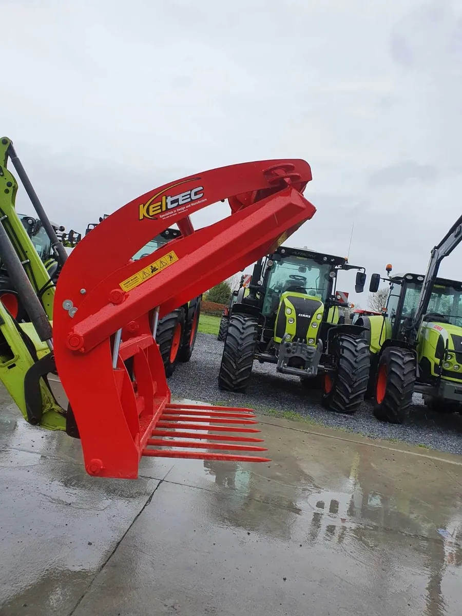 SALE on Demo Bale Slice with JCB brackets - Image 1