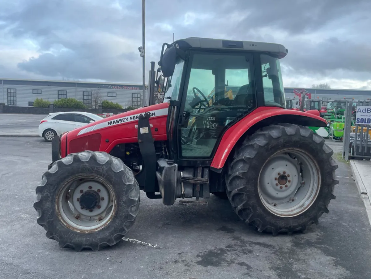 Massey Ferguson 5445