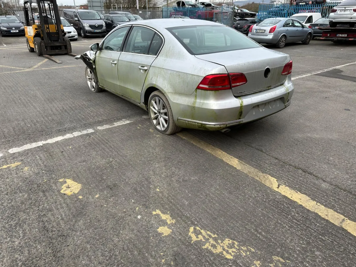 2014 VW PASSAT HIGHLING BREAKING - Image 2