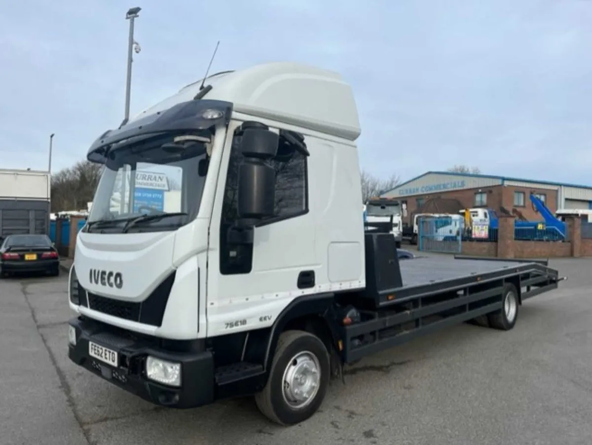 2012 iveco 7.5 ton beavertail