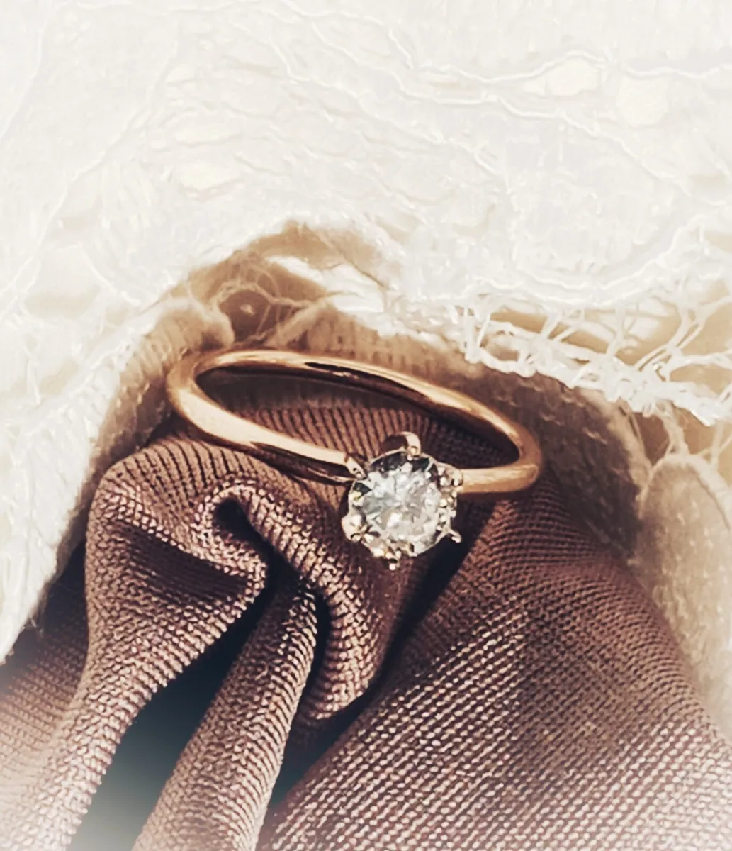 Stunning Diamond  Ring