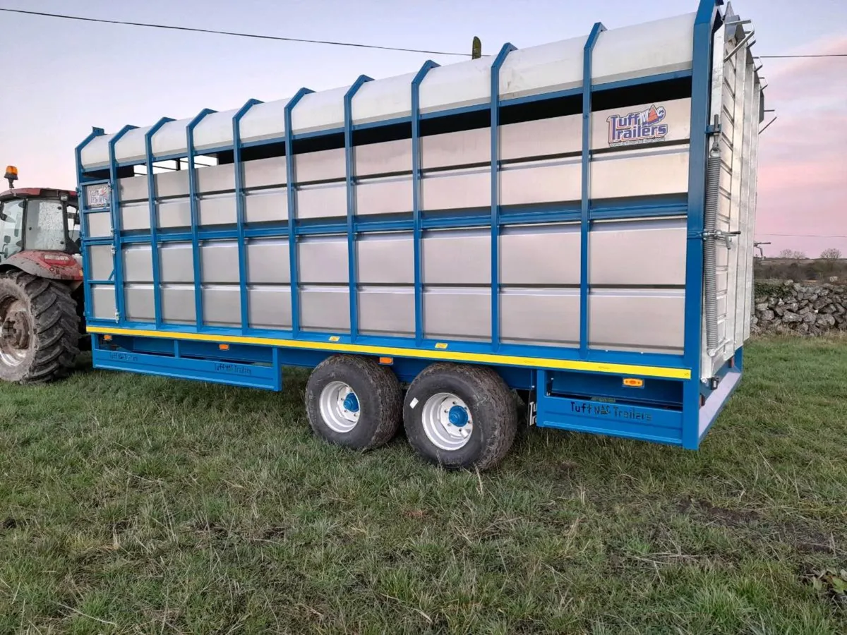 Tuffmac cattle trailers