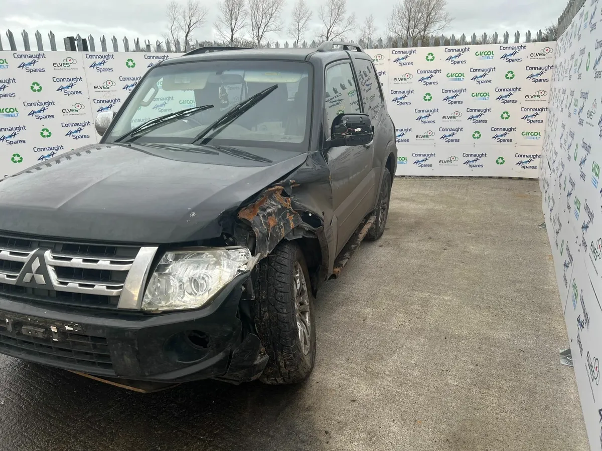 2013 MITSUBISHI PAJERO 3.2M JUST IN FOR BREAKING - Image 2