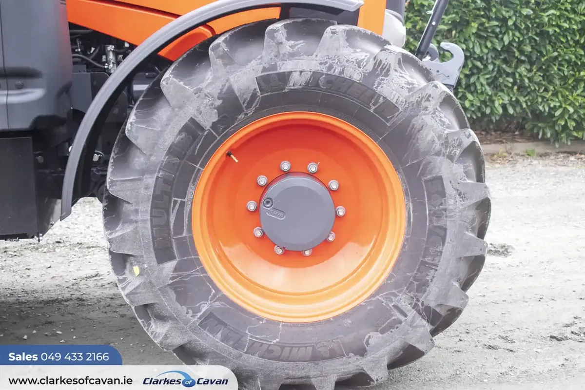 Kubota M7153 170HP - Image 4