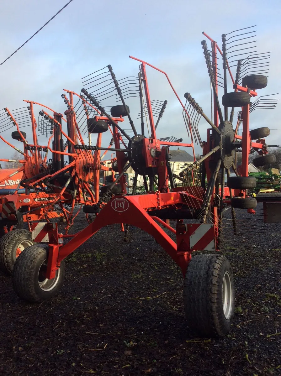 Lely Hibiscus 815 Vario Rake - Image 2
