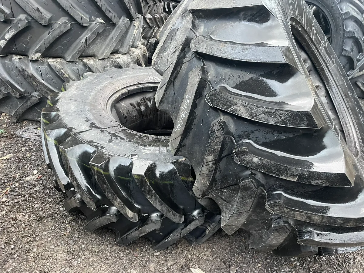 650/75/32 tyres brand new - Image 4