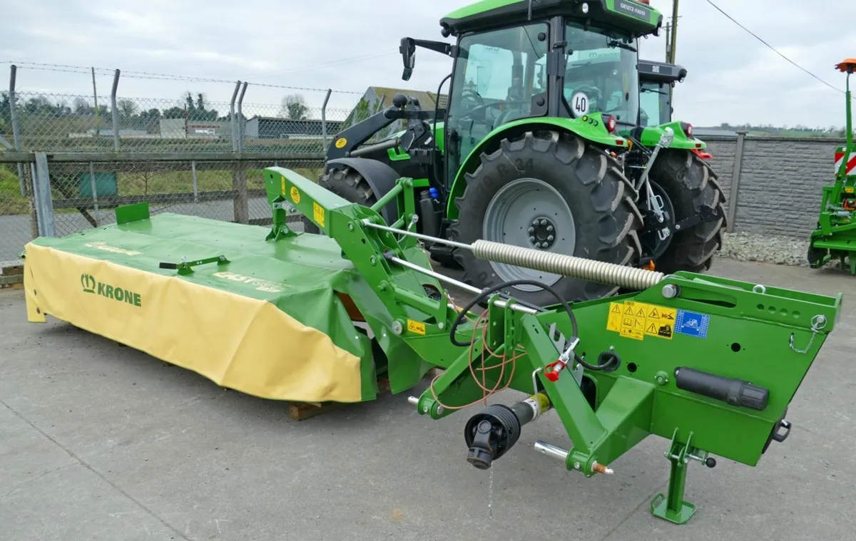 Krone 10ft mower - Image 2