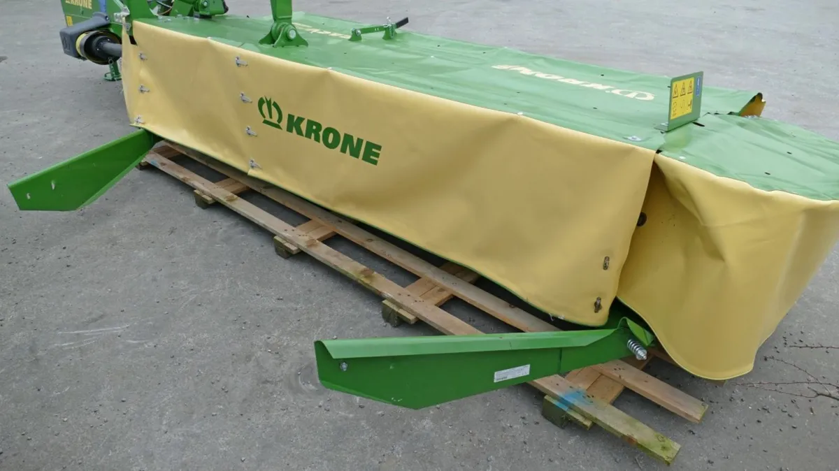 Krone 10ft mower - Image 3