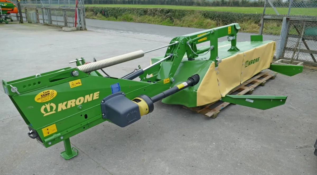 Krone 10ft mower - Image 4