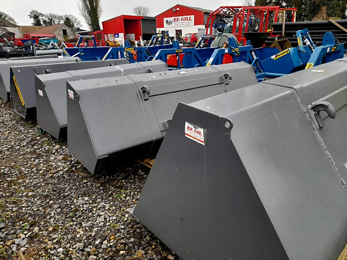 NEW  TRACTOR  LOADER BUCKETS C/W EURO BRACKETS. - Image 1