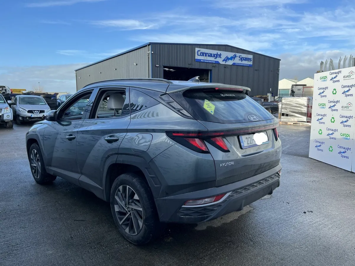 22 HYUNDAI TUSCON 1.6D JUST IN FOR BREAKING - Image 3