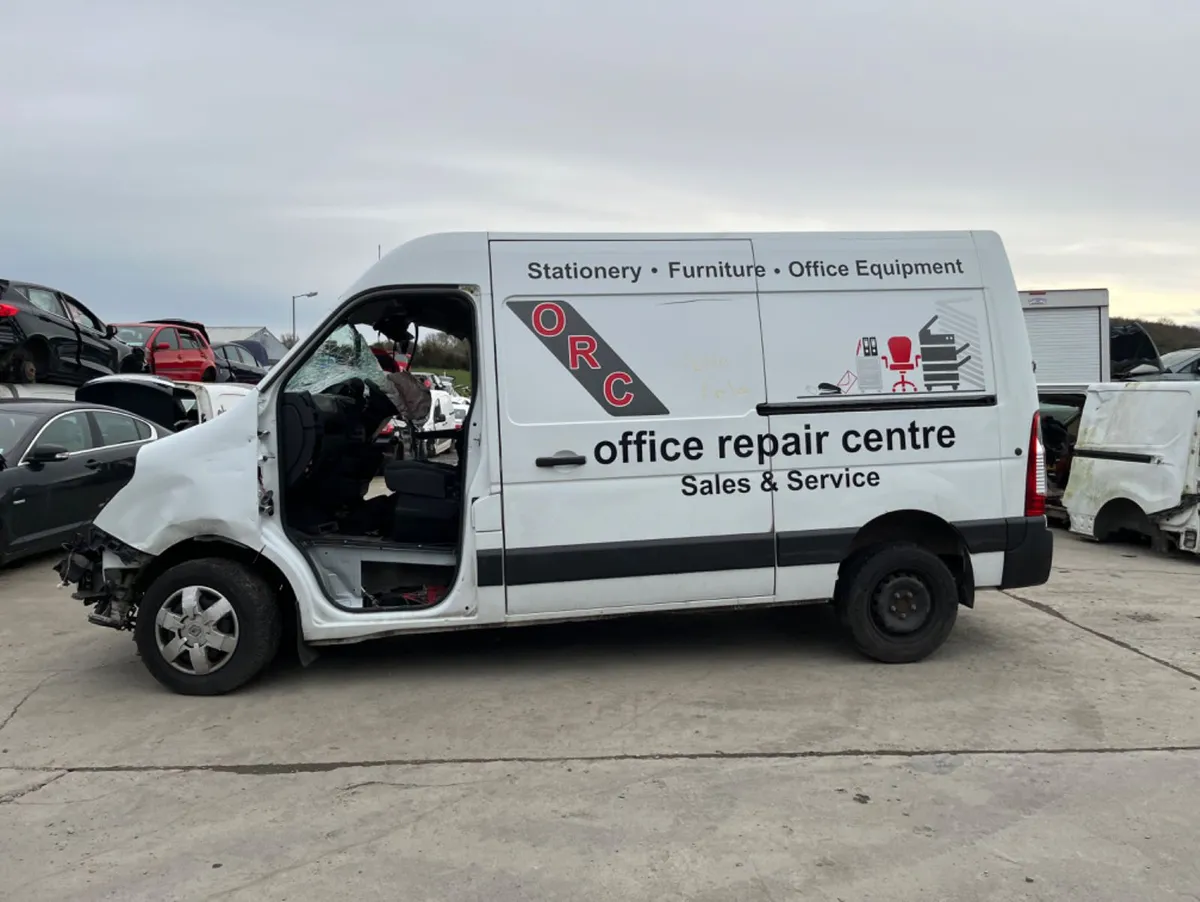 2017 Renault master 2.3 twin turbo - Image 3