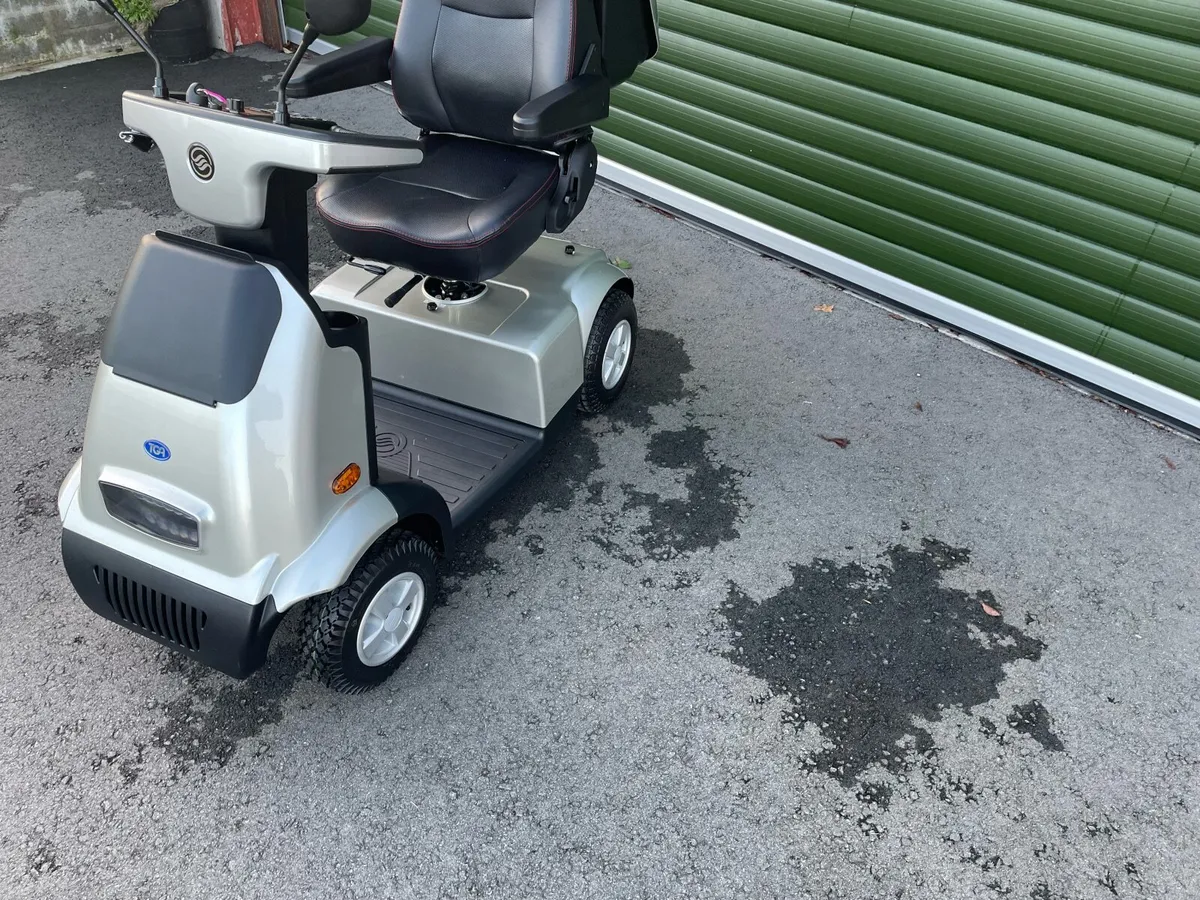 TGA Breeze Midi  mobility scooter - Image 4