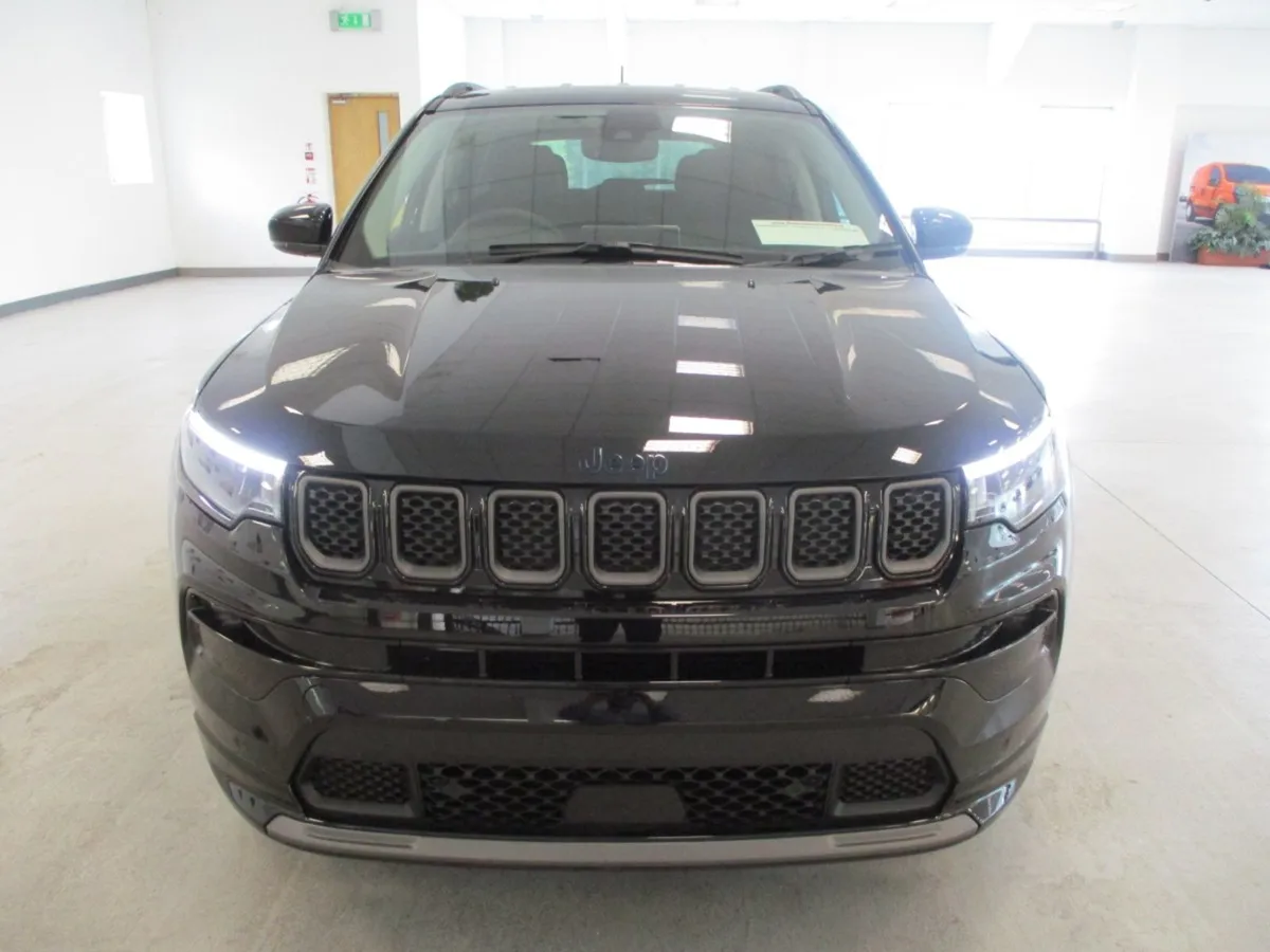JEEP COMPASS SUMMIT PHEV- 252 OFFERS 3.9% HP/PCP - Image 4