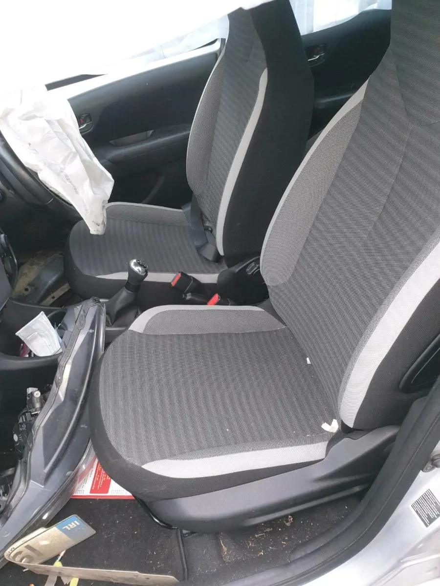 Breaking Toyota aygo 2019 - Image 3