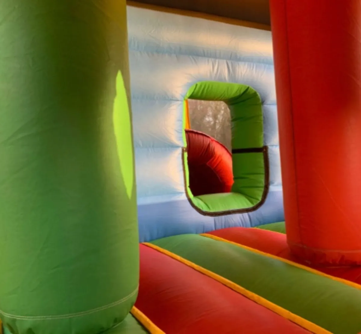 Obstacle Course Hire & Slush Machine Hire - Image 2