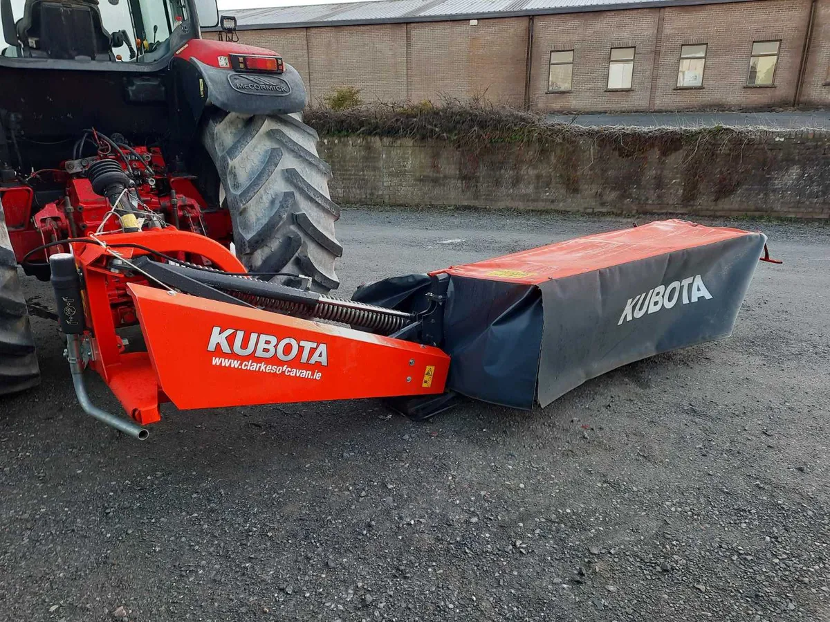 Kubota DM2024 mower - Image 1