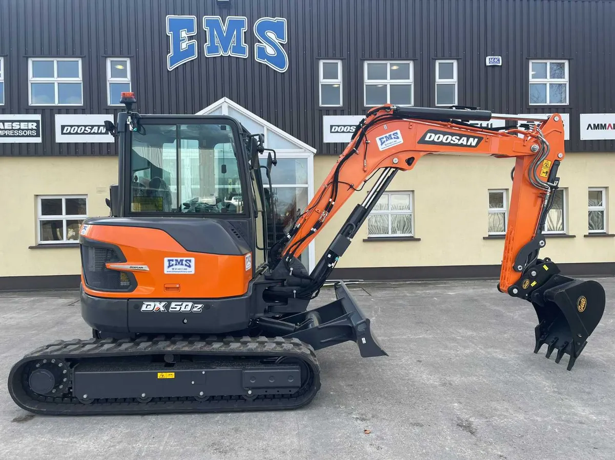 Doosan DX50z-7 - Image 2