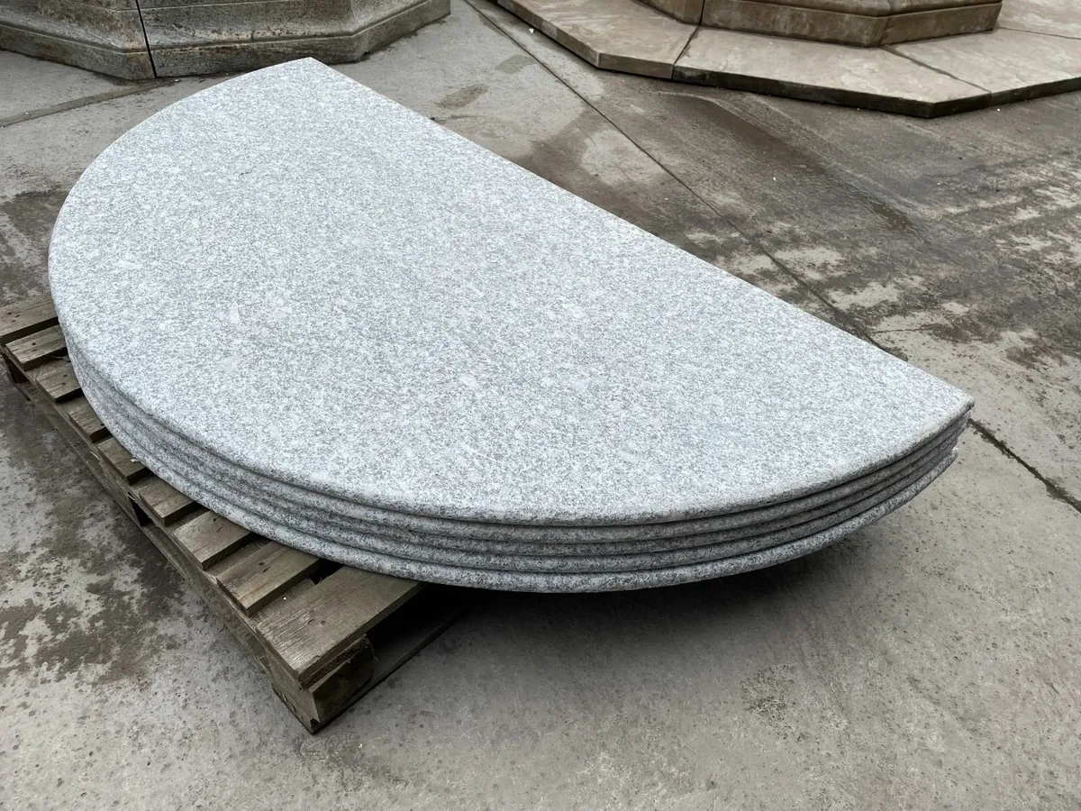 Granite step round - Image 2