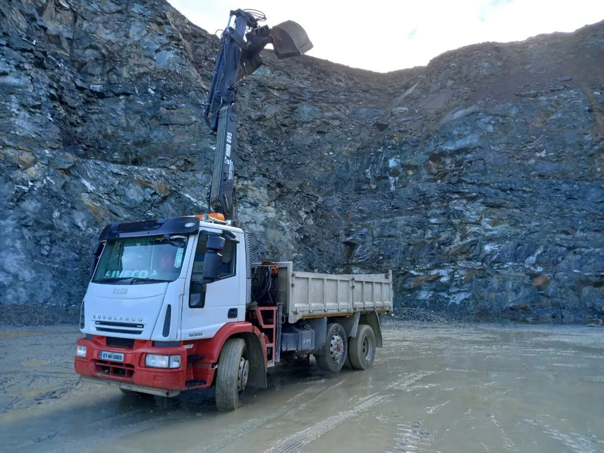 Sand and gravel - Image 2