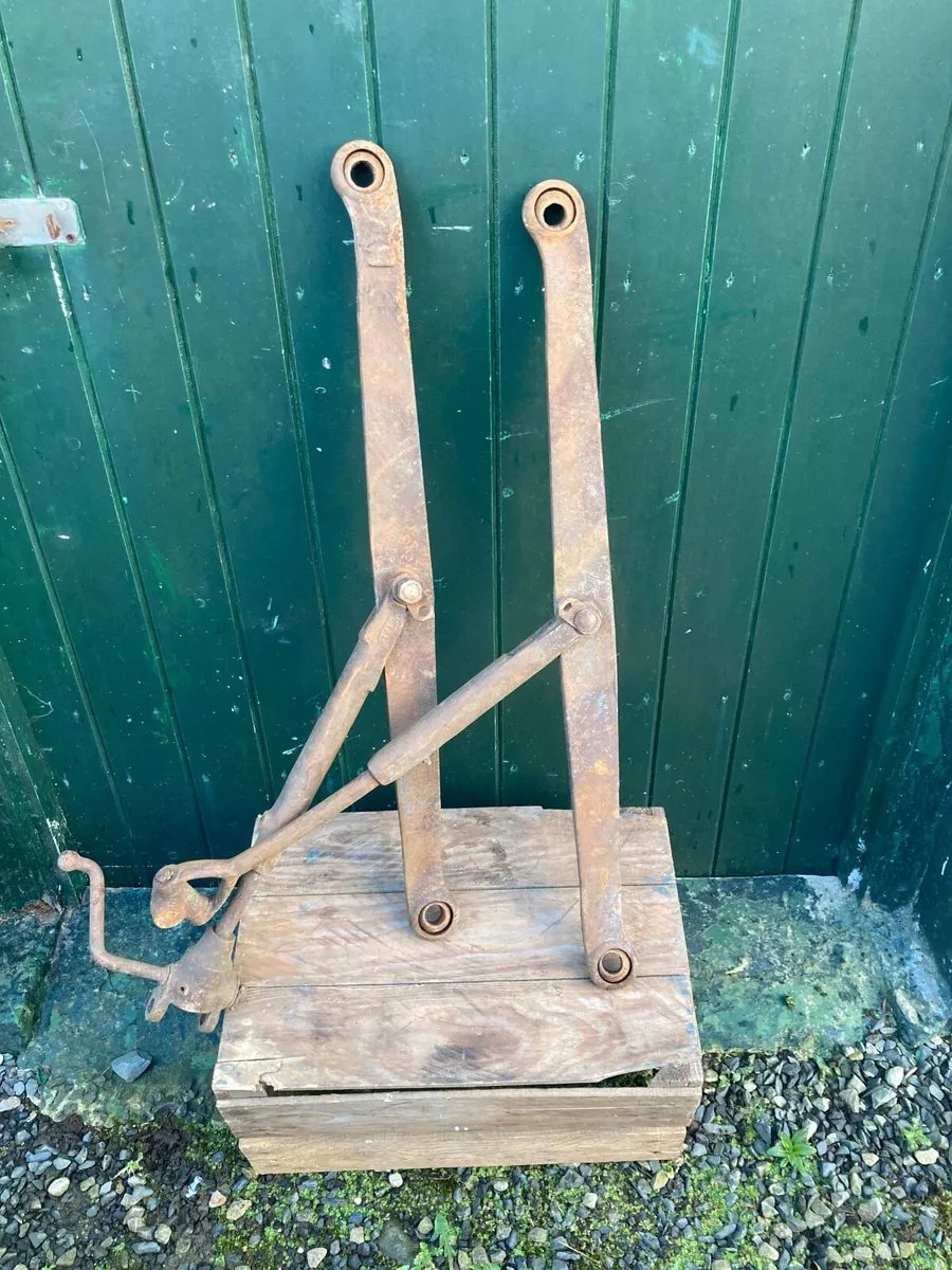 Fordson Dexter tractor lift arms.