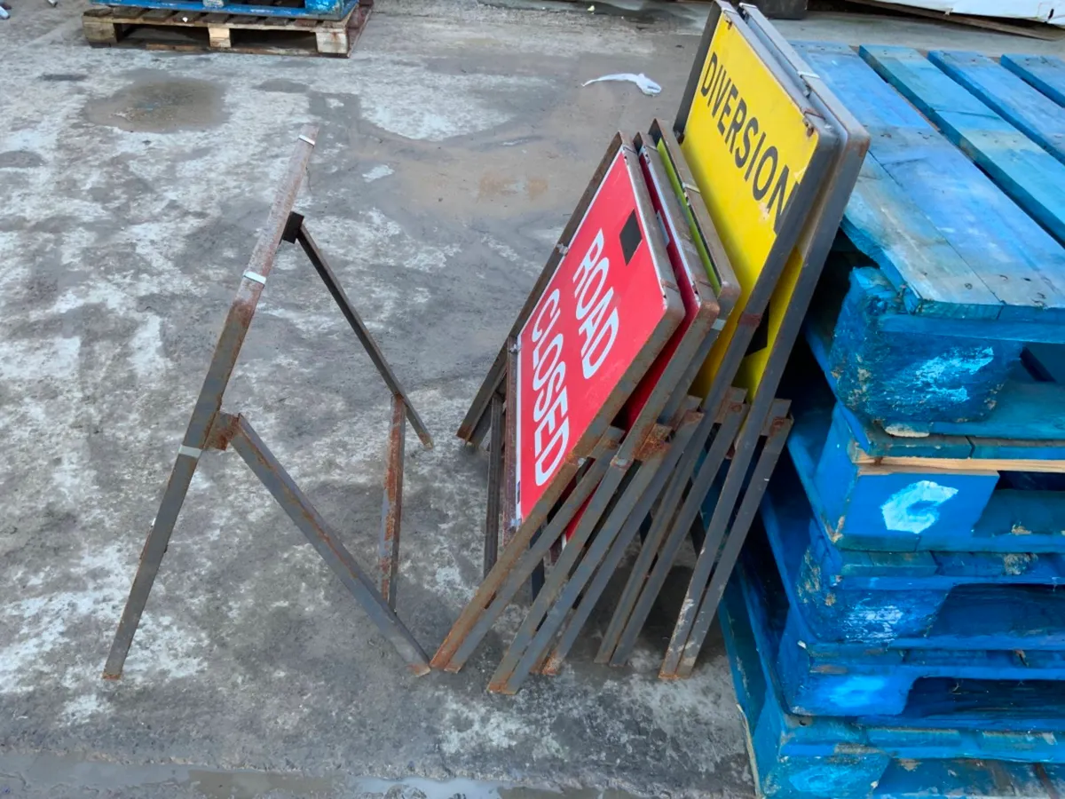 FREE STANDING METAL ROAD WORK SIGNS - Image 3