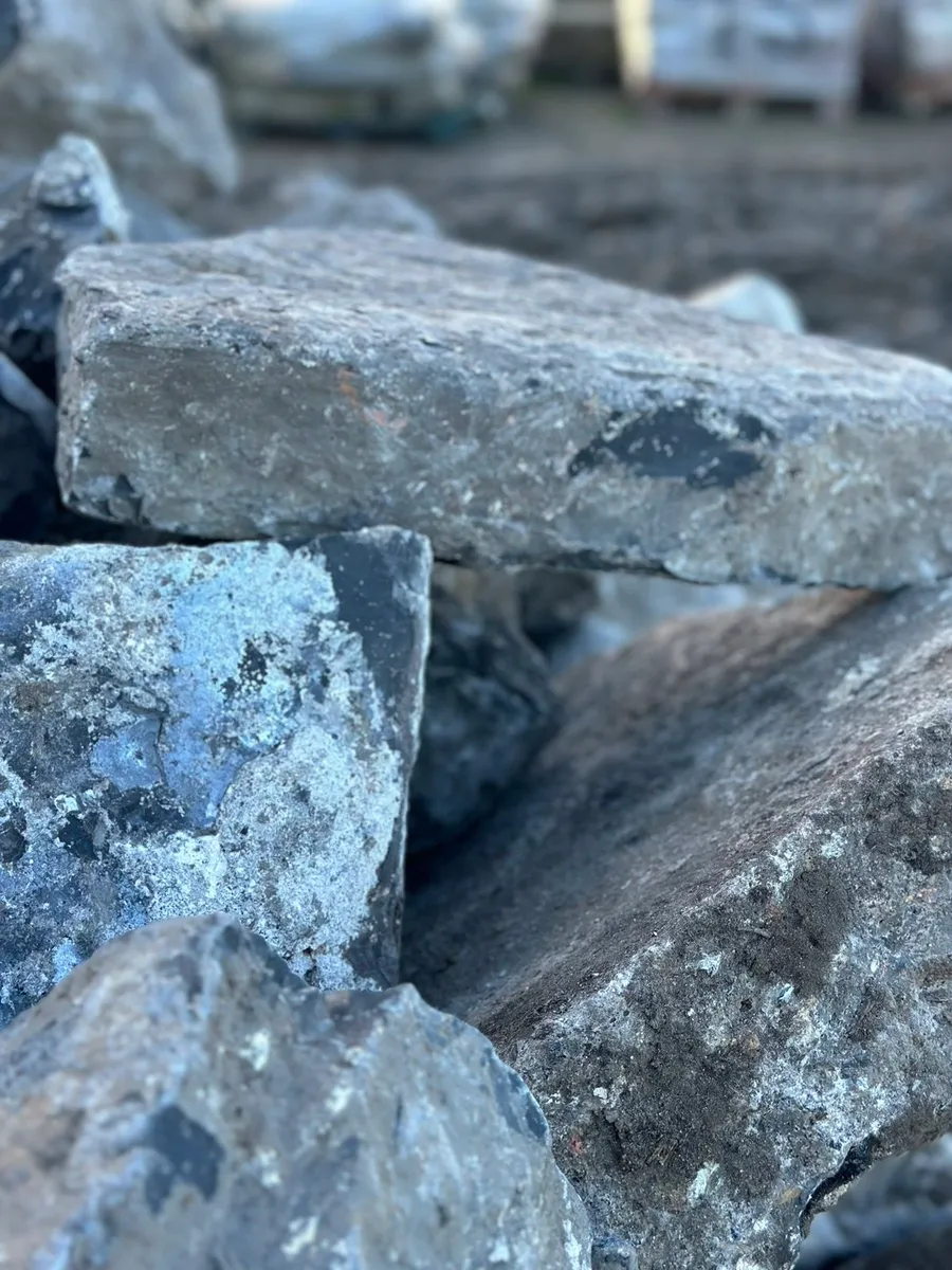 OLD STONE RECLAIMED DUBLIN CALP LIMESTONE - Image 2