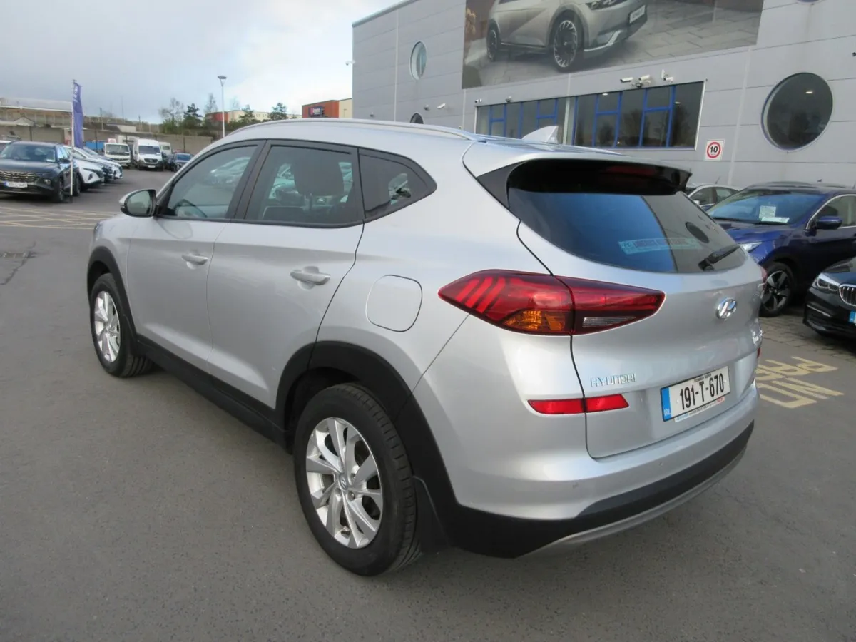 Hyundai Tucson 2WD Executive - Image 3