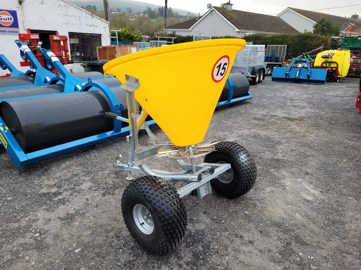 Quad fertiliser spreaders