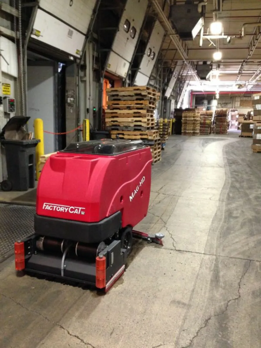 Factorycat Mini HD scrubber dryer - Image 1