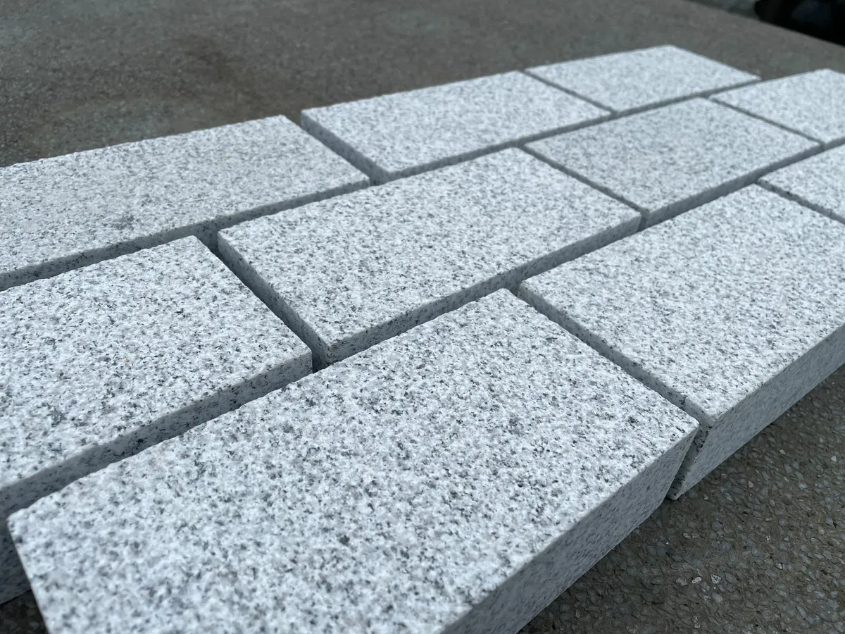 Silver granite cobble