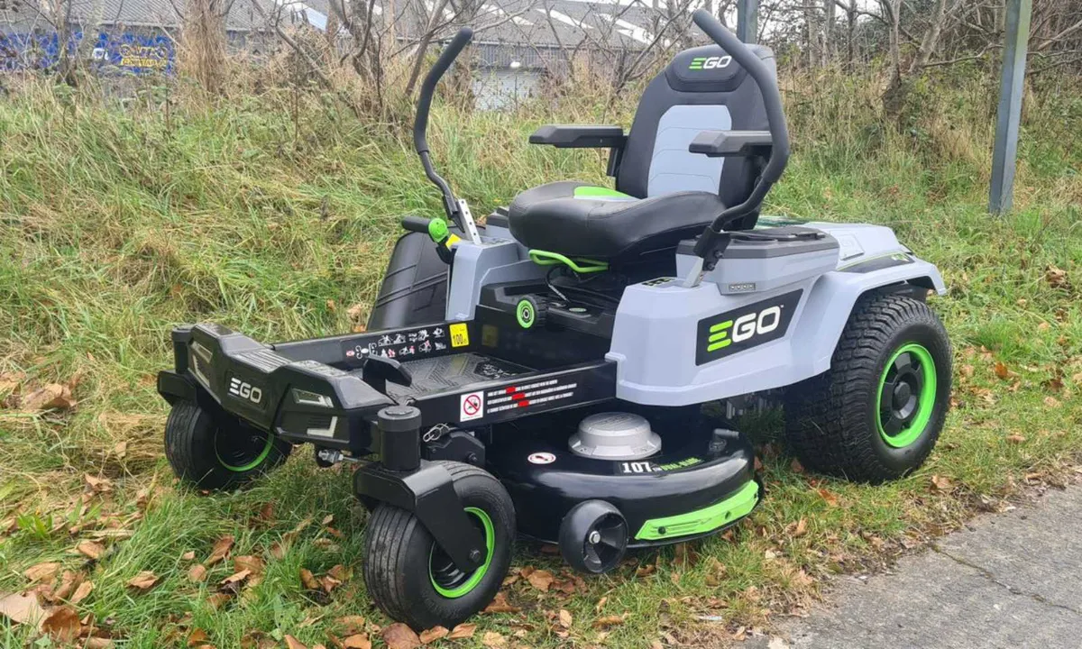 EGO Z6 Battery Powered Zero Turn Mower