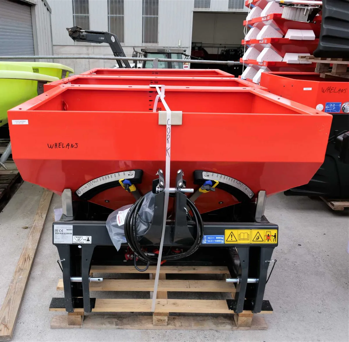 RAUCH FERTILISER  SPREADER - Image 2