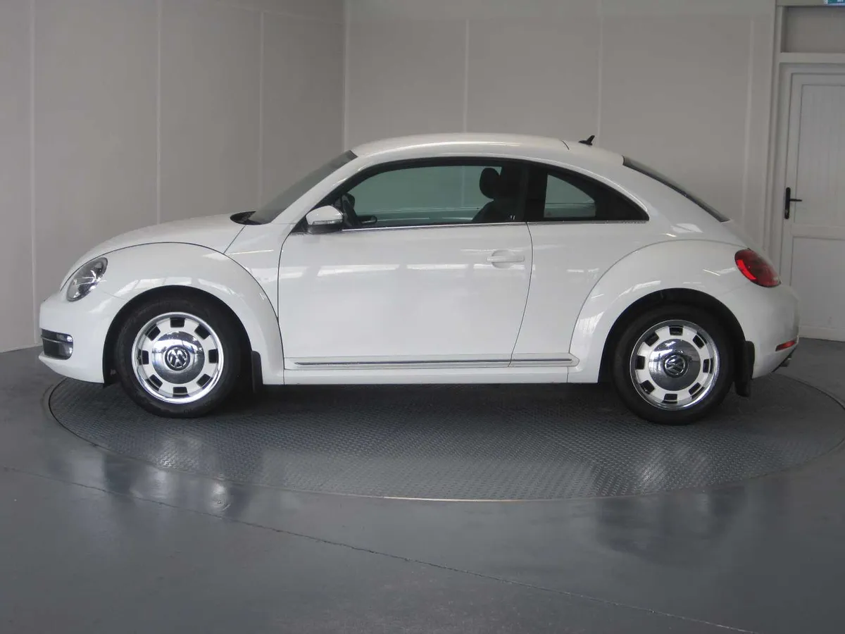 2016 Volkswagen Beetle 2.0 TDI Design - Image 3