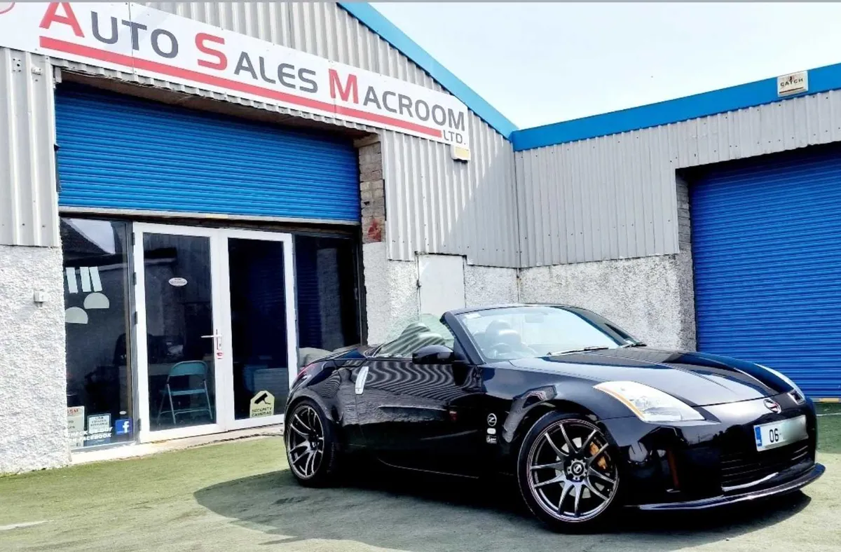 Nissan 350Z ROADSTER NCT 01.26 6sp MANUAL LOW KM - Image 2