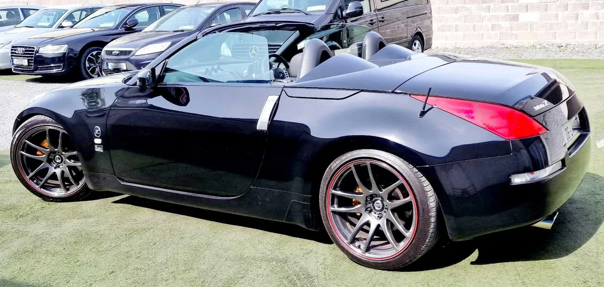 Nissan 350Z ROADSTER NCT 01.26 6sp MANUAL LOW KM - Image 4