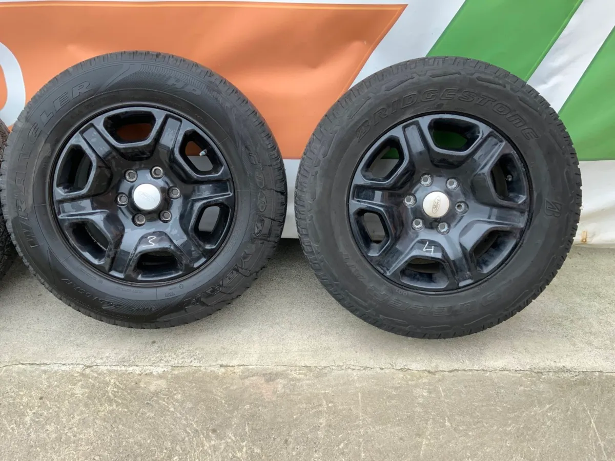 17" FORD RANGER WILDTRACK ALLOYS. - Image 3