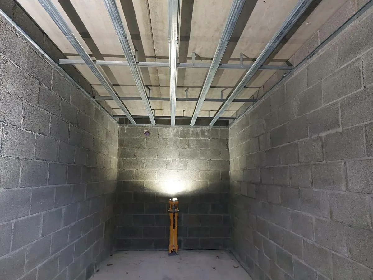 Metal,ceilings,suspended ceilings,drylining - Image 2