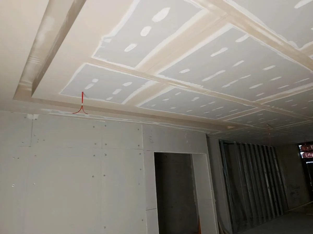 Tape and jointing - Image 1