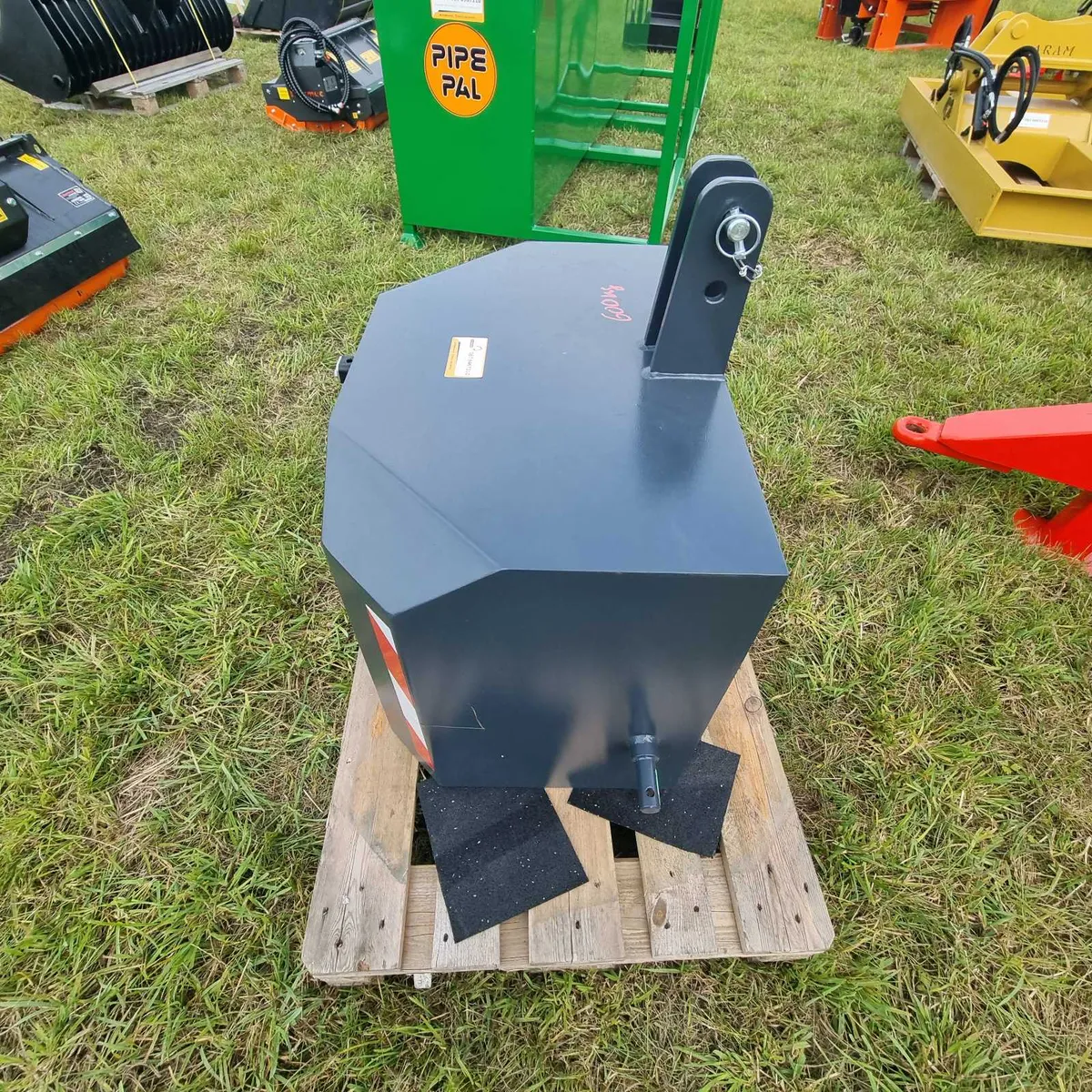 Tractor weights 300kg - 1200kg REDUCED! - Image 3